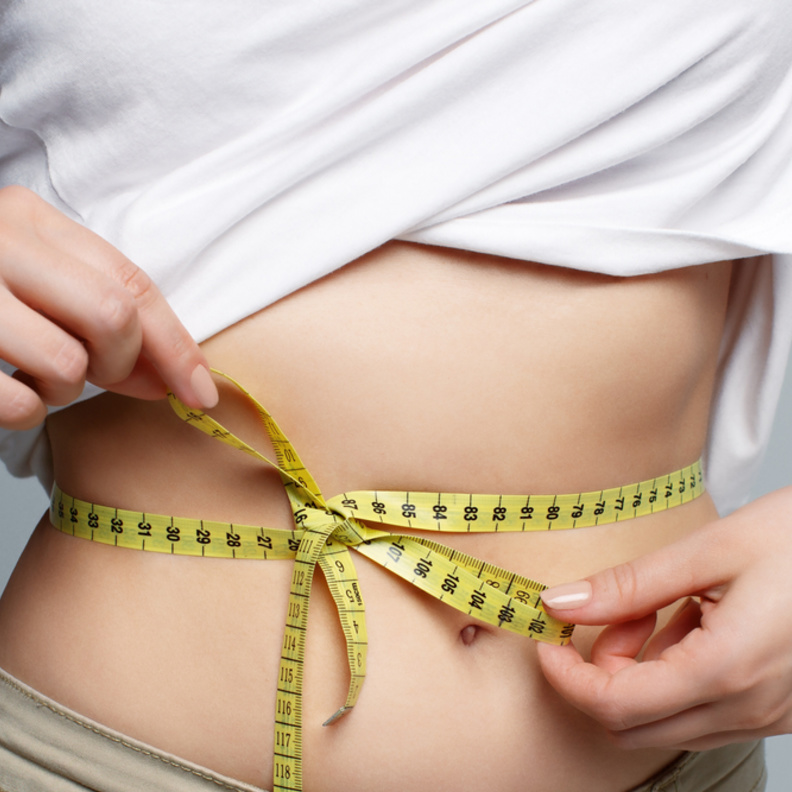 8 أطعمة تخلصك من دهون البطن وانتفاخ المعدة