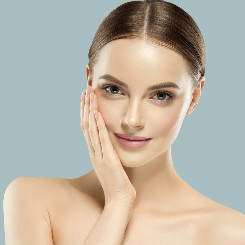 خلطات طبيعية من زيت اللوز الحلو لنضارة البشرة وتأخير ظهور التجاعيد