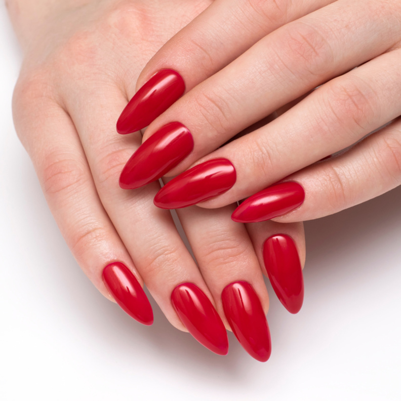 طريقة برد الأظافر بشكل مثلث