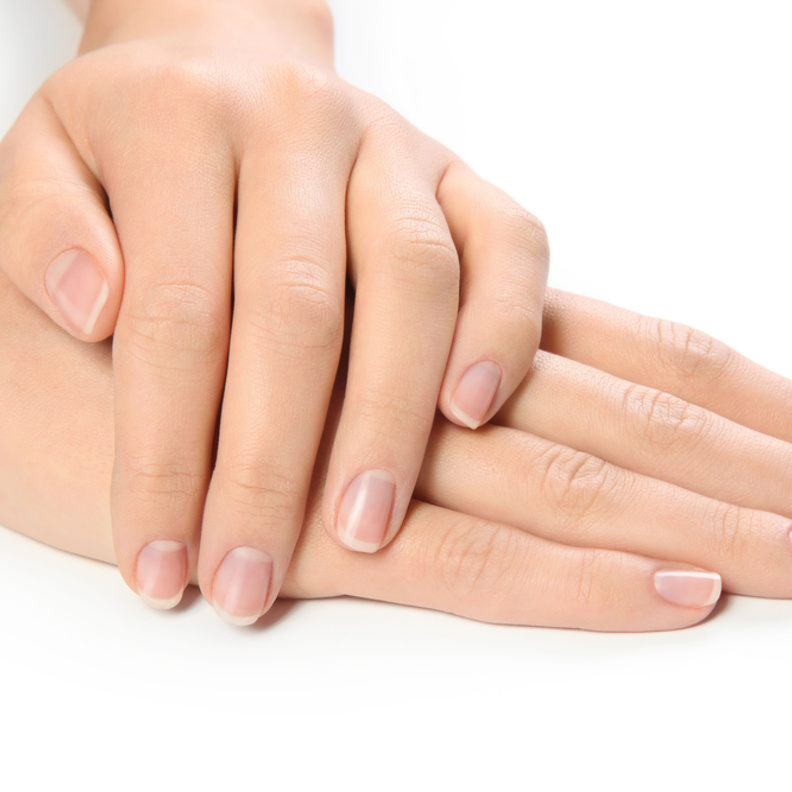 طريقة برد الأظافر القصيرة والإعتناء بها