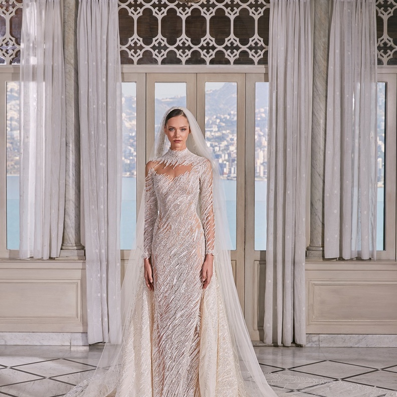 فساتين زفاف عمودية@tonyward