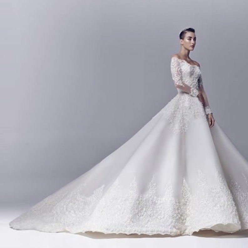 فستان انيق من المصممة مشاعل الفارس