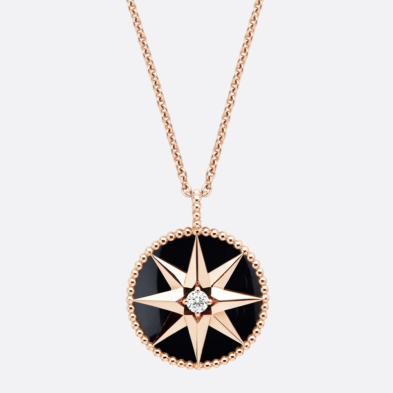 قلادة روز ديه فينتس الميدالية Rose des Vents medallion من ديور Dior