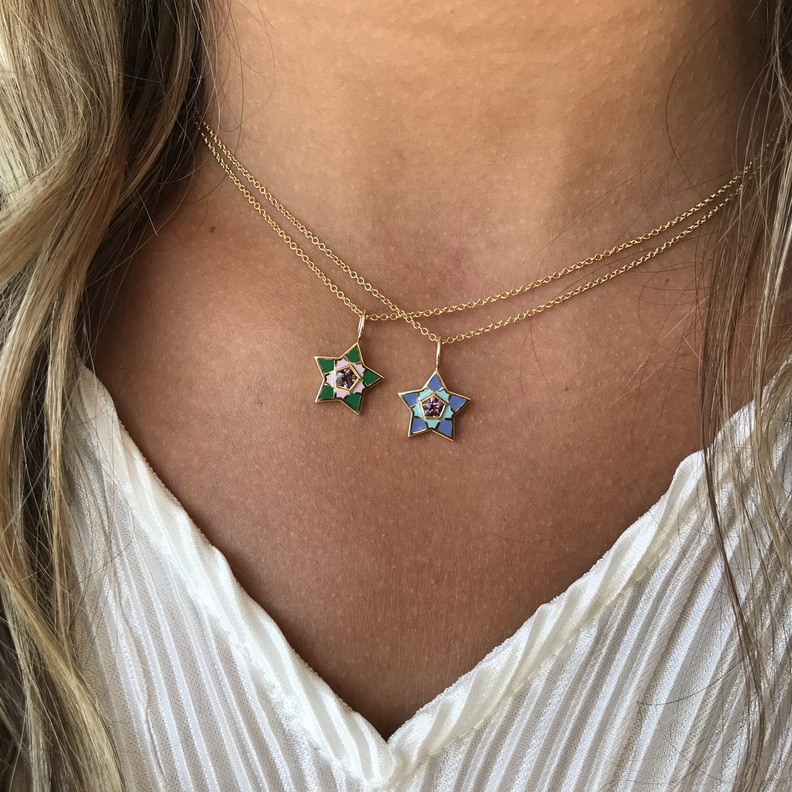 مجوهرات مذهلة بأحجار الإسبنيل (1)