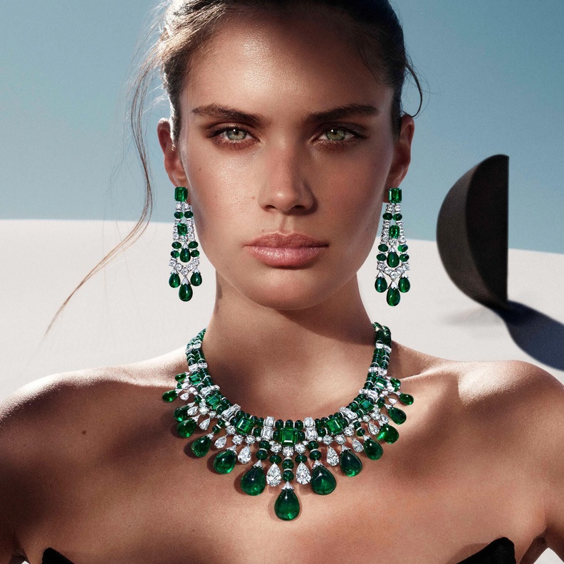 موديلات قلادات قصيرة من دار Graff