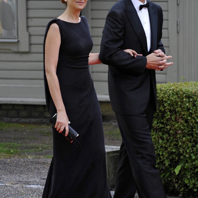 أفضل إطلالات إنفانتا كريستينا شقيقة ملك إسبانيا بعد انفصالها عن زوجها