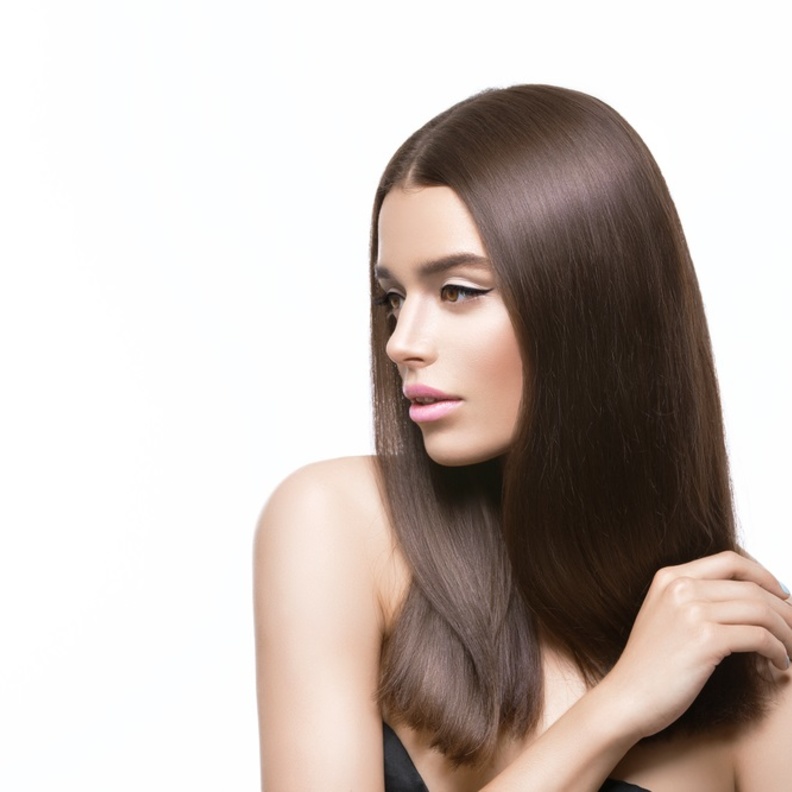 أسباب قشرة الرأس وأفضل مكونات طبيعية للتخلص منها