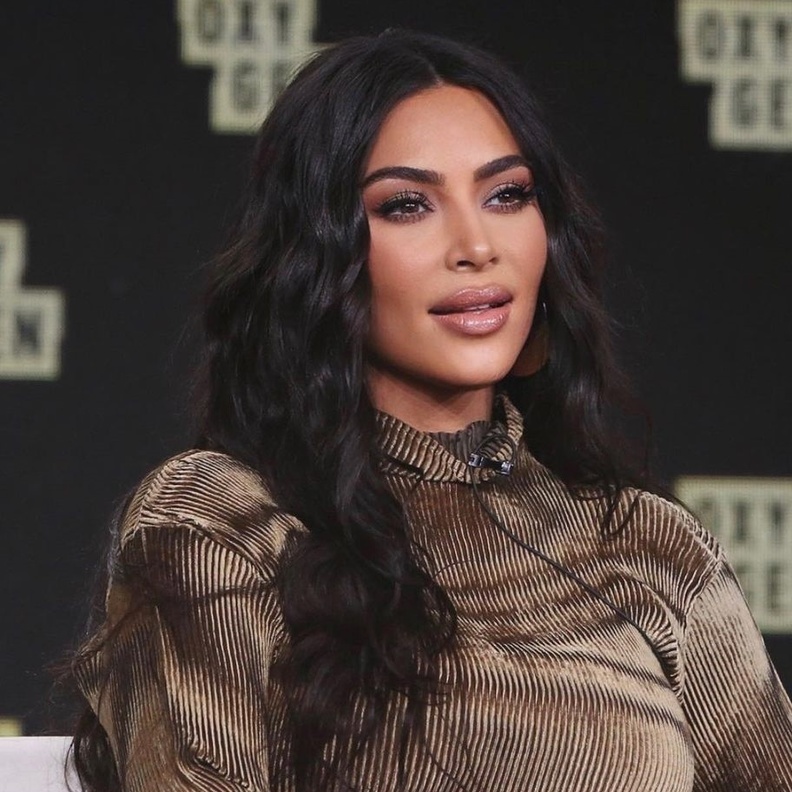 اطلالات كيم كارداشيان الجمالية بدت اجمل بعد انفصالها