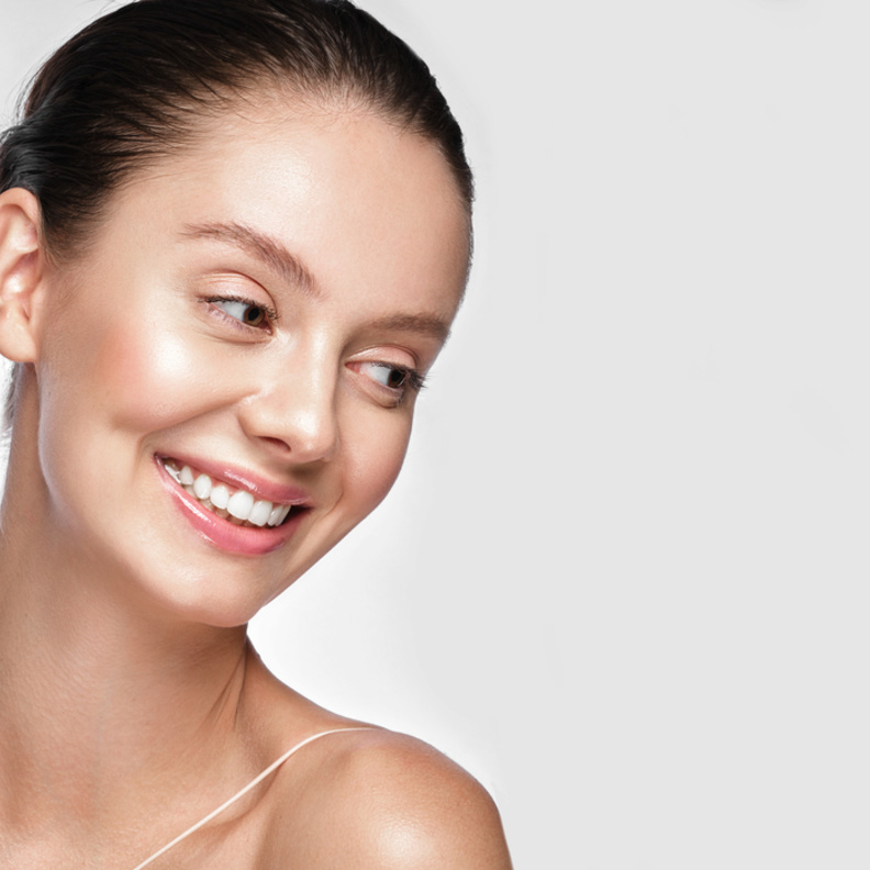 ماسكات طبيعية من الرمان لبشرة خالية من العيوب