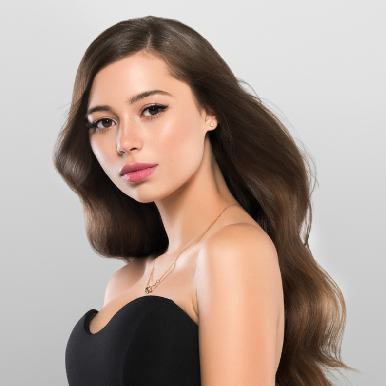 تسريحات شعر سهلة وبسيطة لإطلالة مميزة في العام الجديد