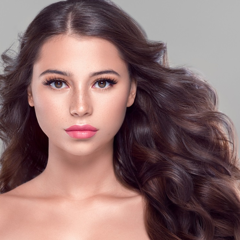 خلطات طبيعية من عشبة الآس للعناية بالشعر وأهم فوائدها