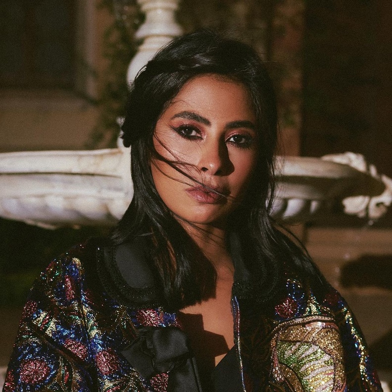 مكياج عصري يناسب صاحبات البشرة السمراء من وحي روبي