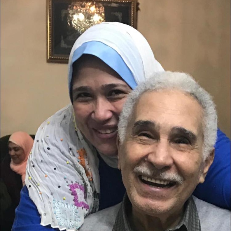 عبد الرحمن ابو زهرة وابنته