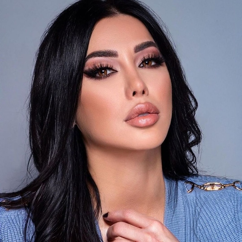 ر مديحة كنيفاتي تثير الجدل بالتغييرات في ملامحها بأحدث إطلالاتها