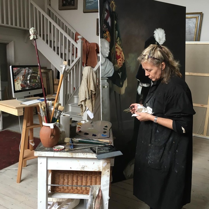 الفنانة نيكي فيليبس تكشف عن بورتريه للأميرين ويليام وهاري قبل الخلاف الملكي