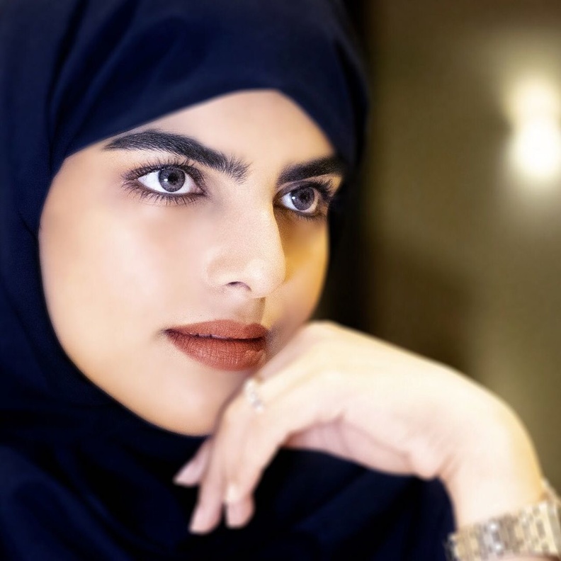 سارة الودعاني تستعرض نتيجة عمليات تجميل وجهها وهكذا بدت