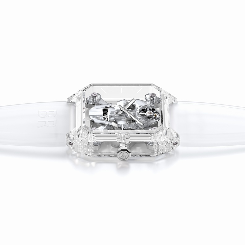  Bell & Ross تعرض الإصدار الأحدث لساعة Cyber Skull Sapphire