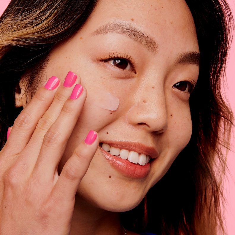 مستحضرا ماكياج لإعداد الوجه قبل الماكياج من Benefit Cosmetics