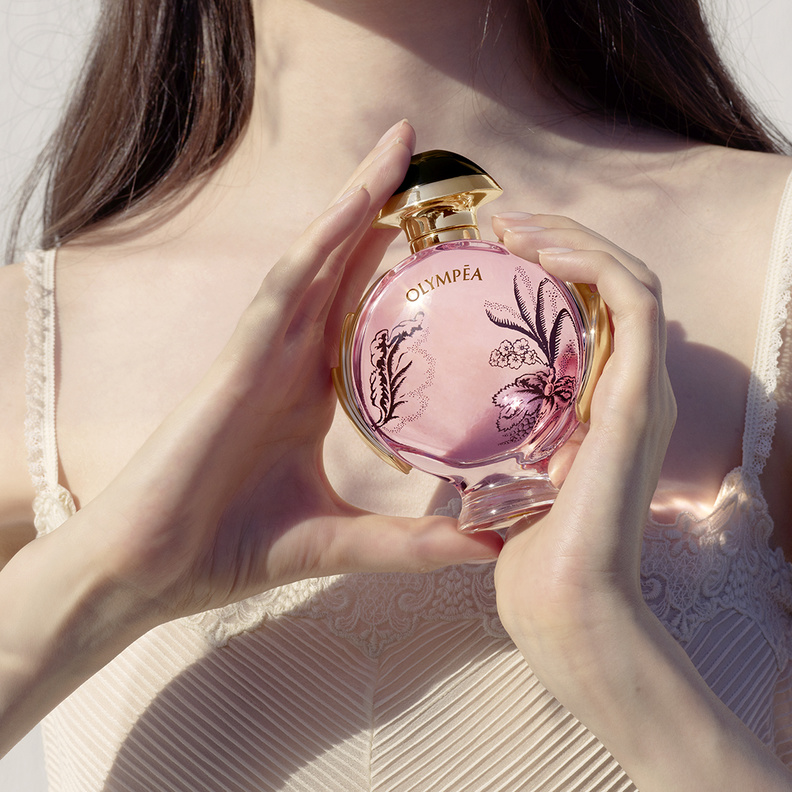 أولمبيا بلوسوم و إنفيكتوس فيكتوري عطور عصرية جديدة من باكو رابان 