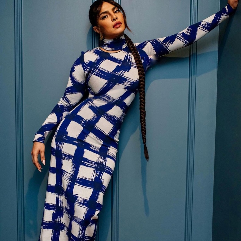 أبرز إطلالات بريانكا شوبرا الكاجوال بعد أن رزقت بمولودها الأول