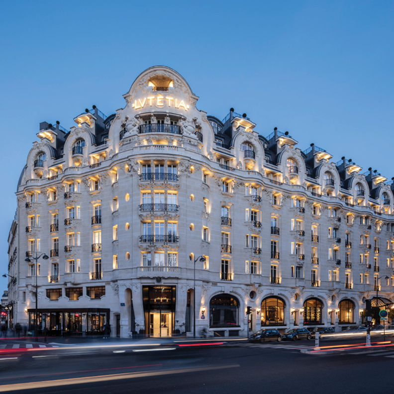 هي تدخل 8 قصور فرنسية شهيرة تحولت إلى فنادق