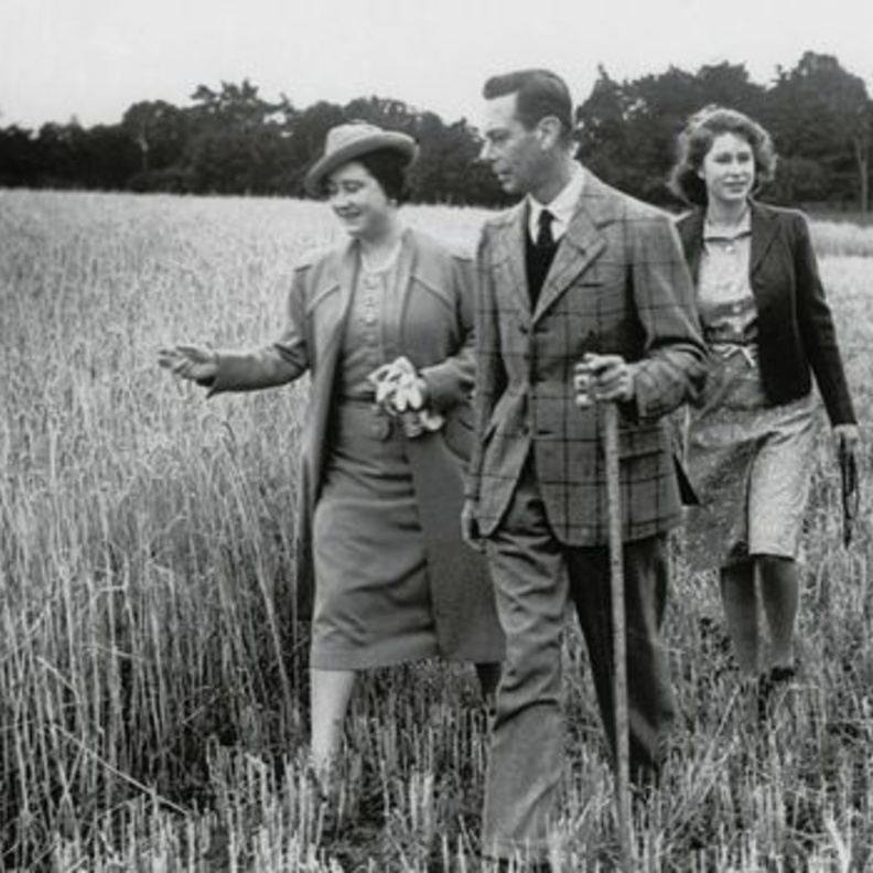 لهذا السبب كان والد ملكة بريطانيا في منزل ساندرينجهام وقت وفاته وليس في قصر باكنغهام