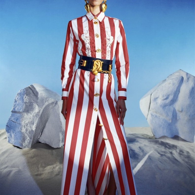 موضة الأزياء المقلمة اليومية أحدث صيحات ربيع 2022