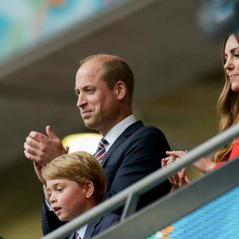 الأمير وليام يتحدث عن تنظيمه وزوجته لوقت مشاهدة طفلهما الأكبر للتلفاز