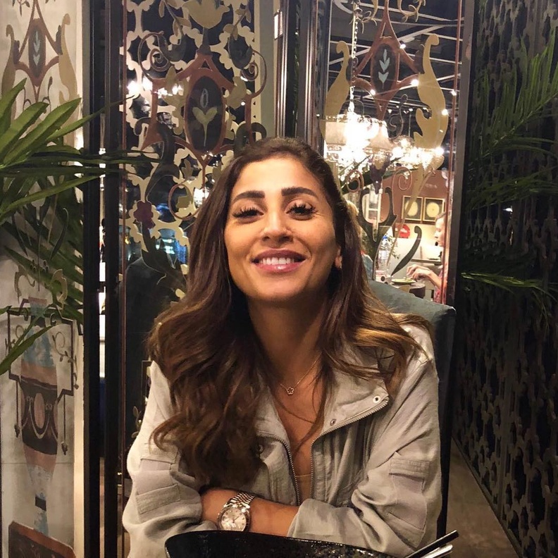 دينا الشربيني تشجع محمد صلاح