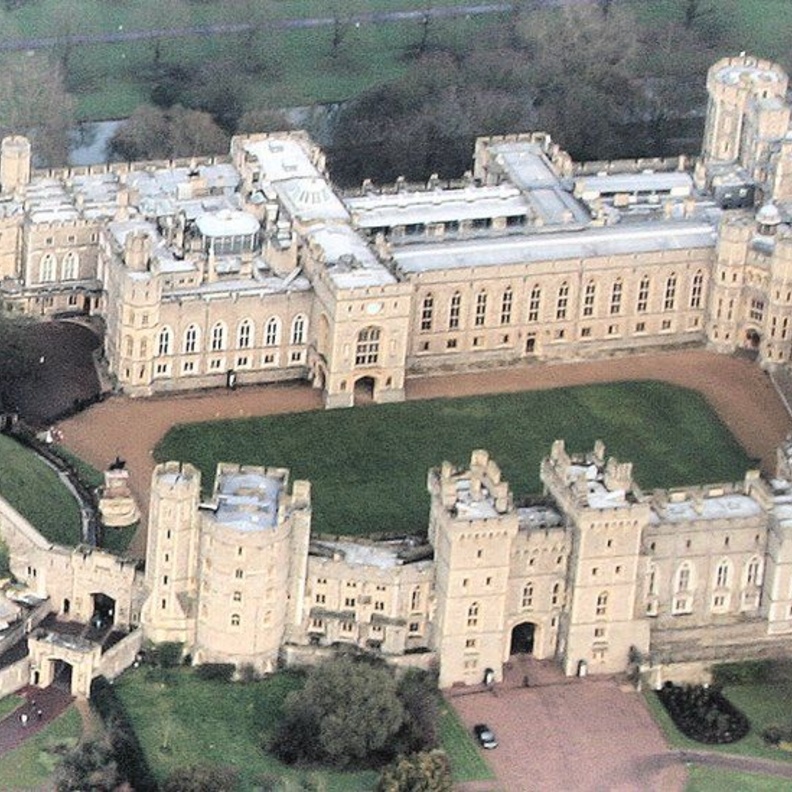 تقارير عن خطط لفرض حظر طيران فوق قلعة وندسور