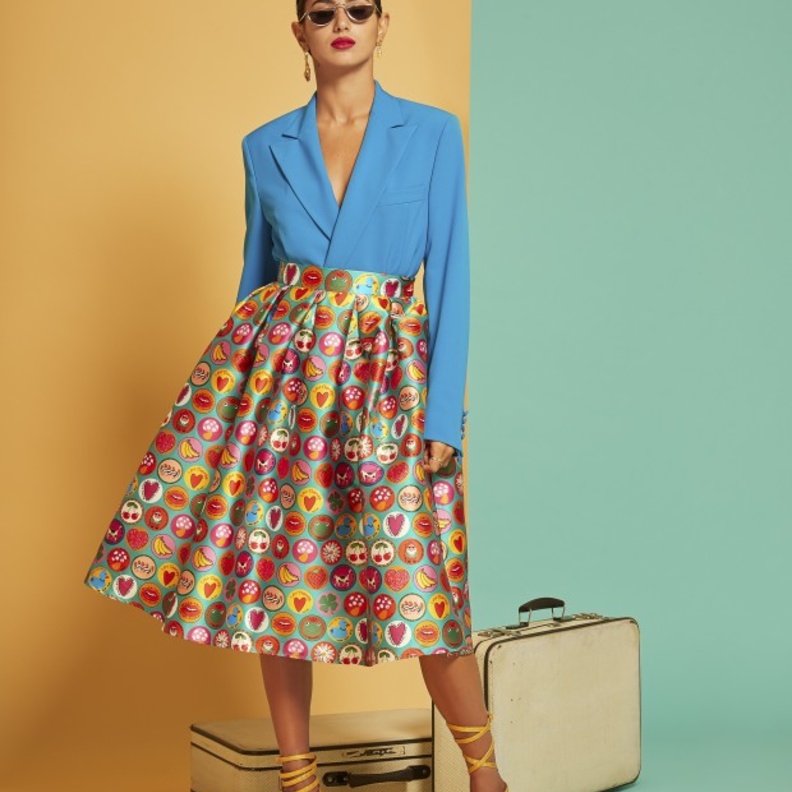 تنسيق أزياء بألوان زاهية من Alessandro Enriquez