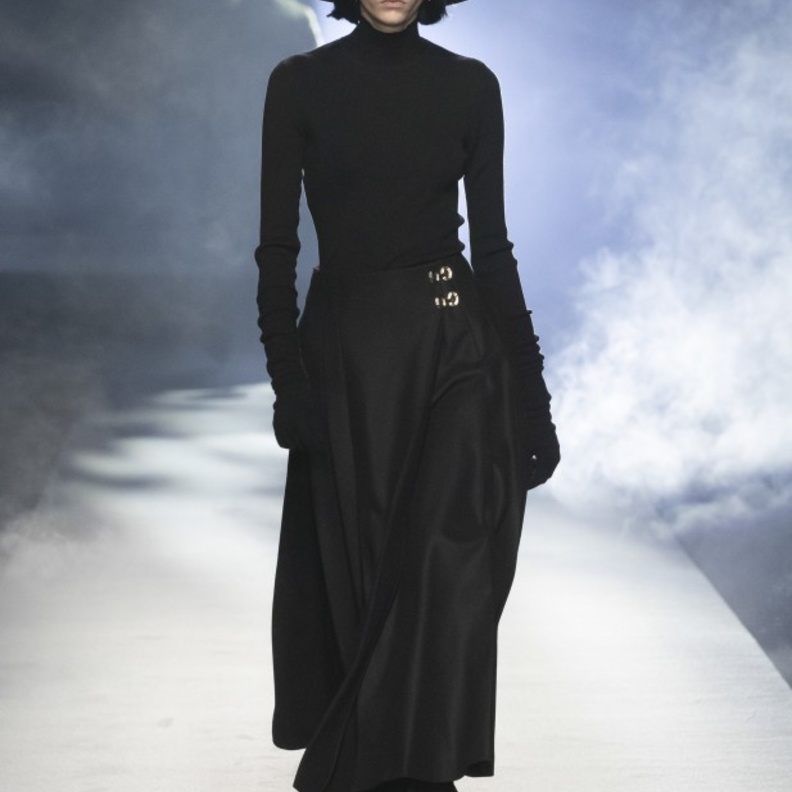 اطلالة من ألبيرتا فيريتي