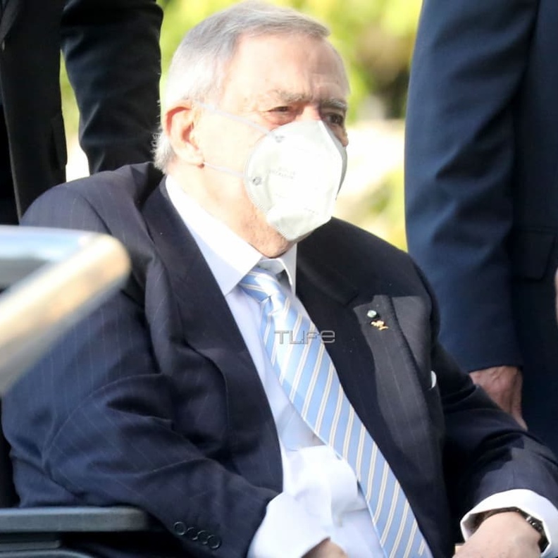 نقل ملك اليونان السابق إلى المستشفى بعد إصابته بعدوى كورونا