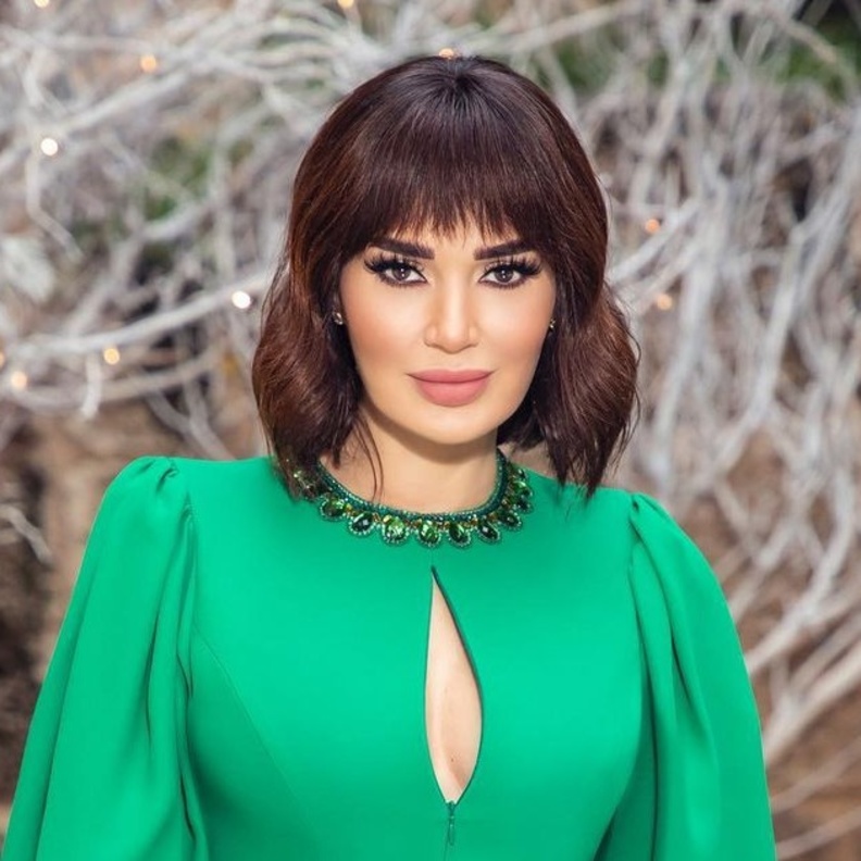 أجمل قصات شعر مع الغرة من وحي النجمات لإطلالات شتاء 2022