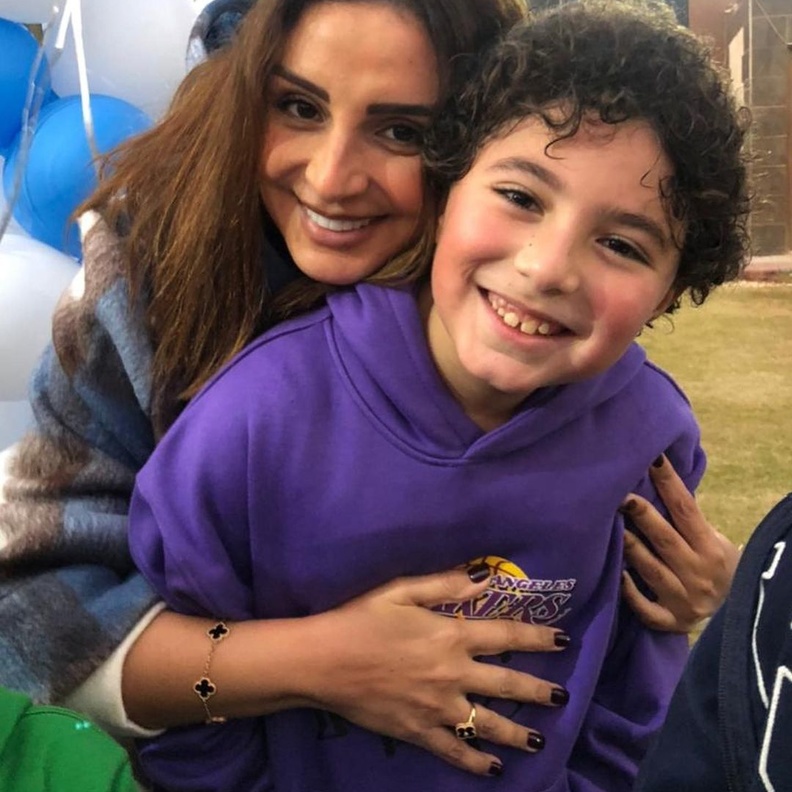 أنغام وابن أختها غنوة