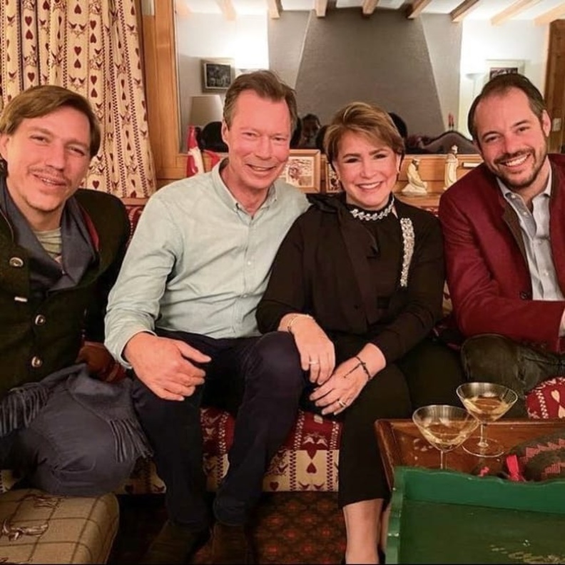 العائلة الحاكمة لإمارة لكسمبورغ في عطلة تزلج في كانتون فاليز في سويسرا