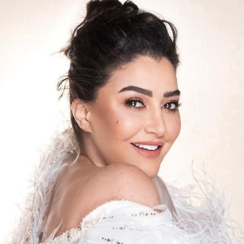 غادة عبدالرازق تستقبل الـ 2022 بإطلالة جمالية بدت فيها أصغر من عمرها بسنوات