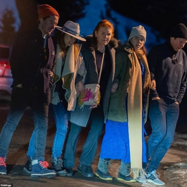 أحدث ظهور لدوق يورك وابنتيها في سويسرا