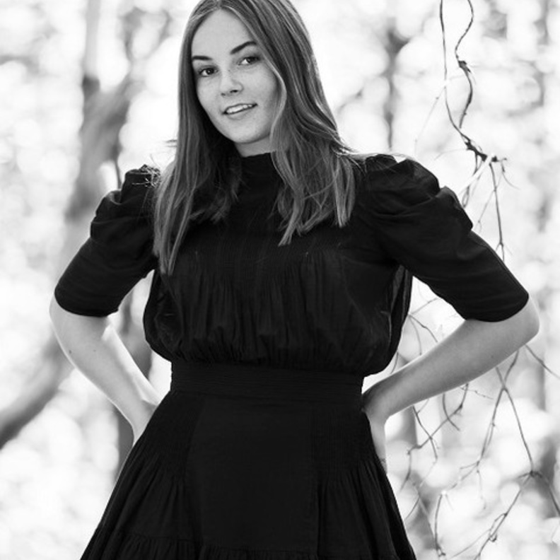  الأميرة أنغريد في اليوم السابق ليوم عيد ميلادها الثامن عشر