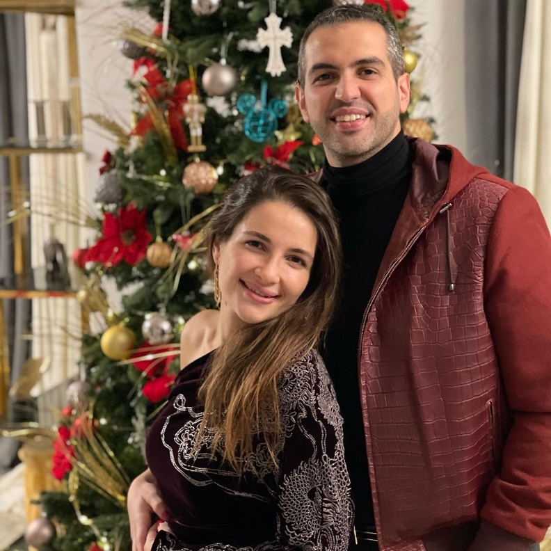 شام الذهبي تحتفل بمرور سنة على خطوبتها: "اتمنى ان تبقى بجانبي دائماً"