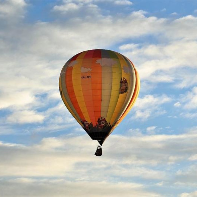 مهرجان سماء العلا.. تجربة تخطف الأنفاس وتأسر القلوب في أحضان العلا
