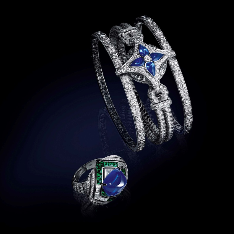 اسوارة من لويس فويتون Louis Vuitton