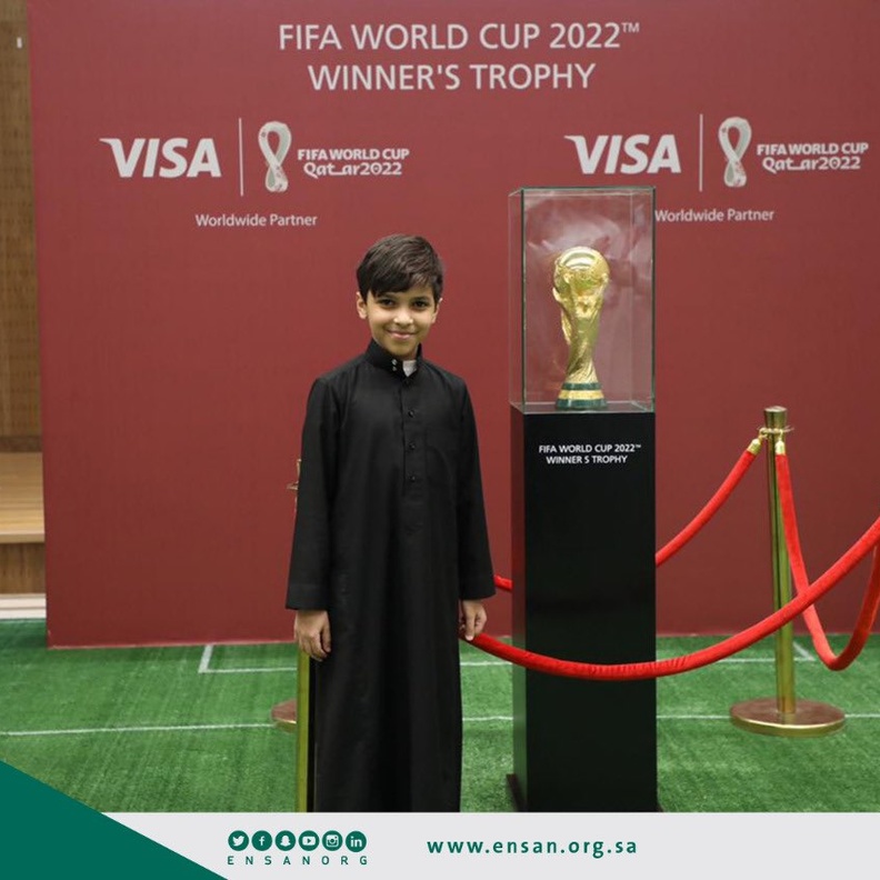 في إطار حملة ترويجية.. كأس العالم لكرة القدم يصل الرياض