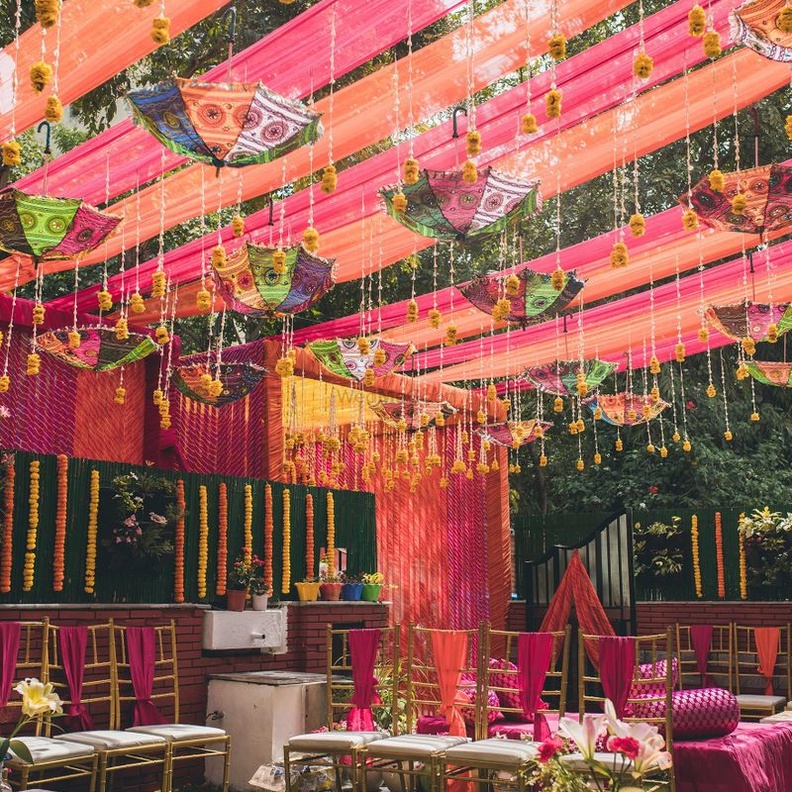 ديكور حفل الزفاف الهندي يتميّز بألوانه الفاتحة والمتنوعة  (2)