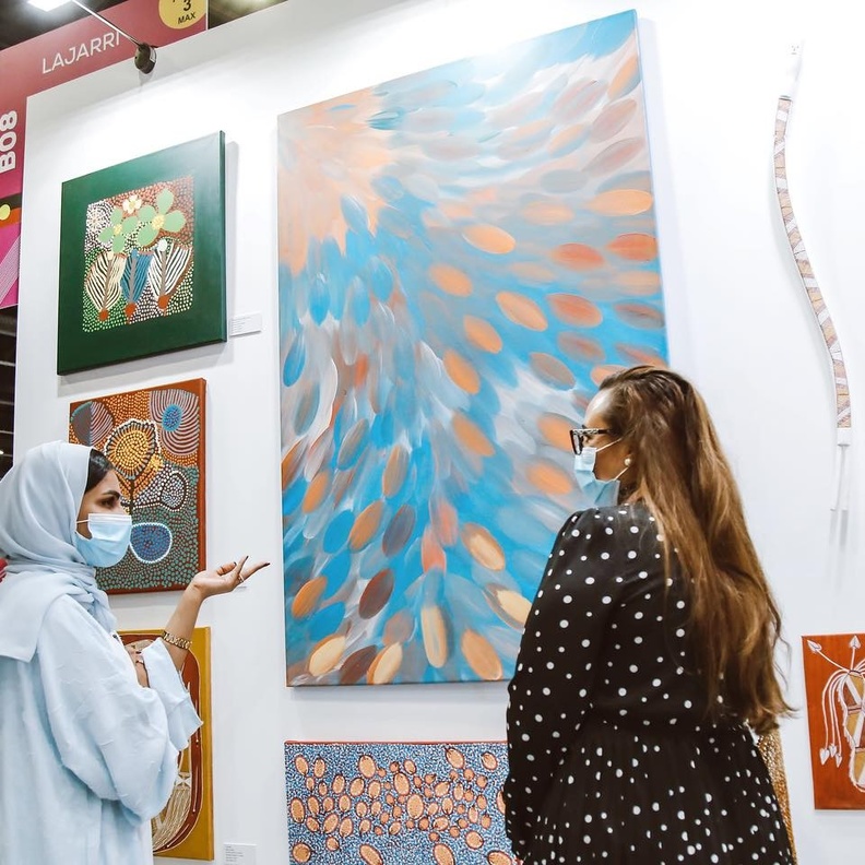 سحر الفنون في معرض فنون العالم دبي