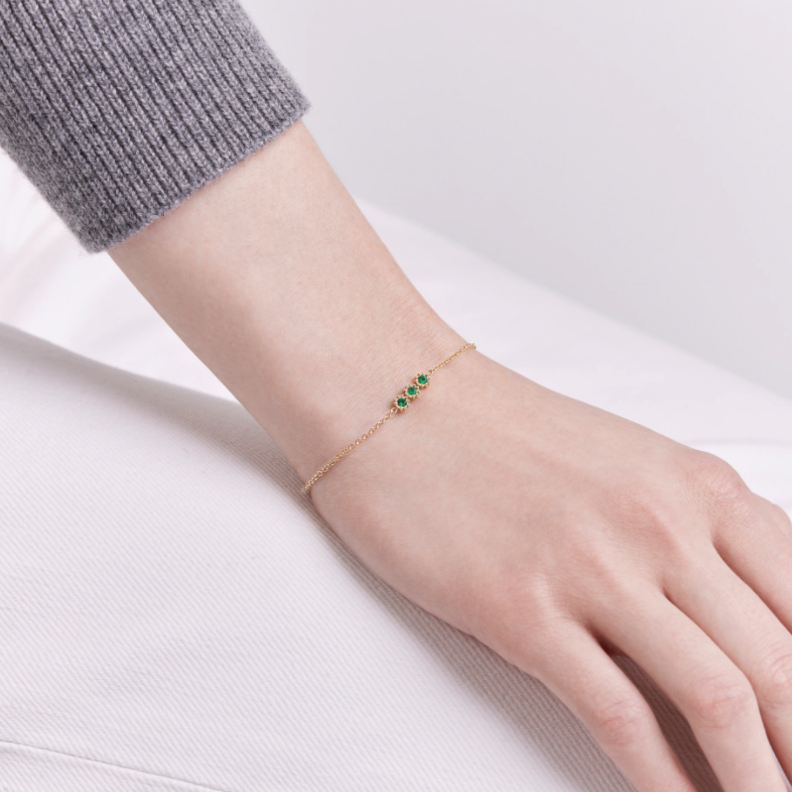 صورة من موقع ديور