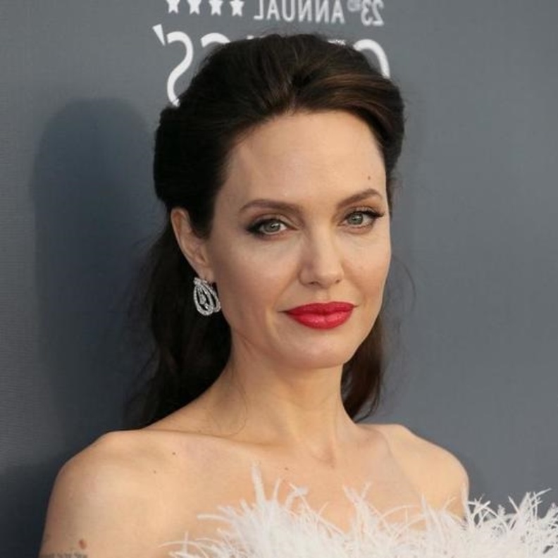 أنجلينا جولي