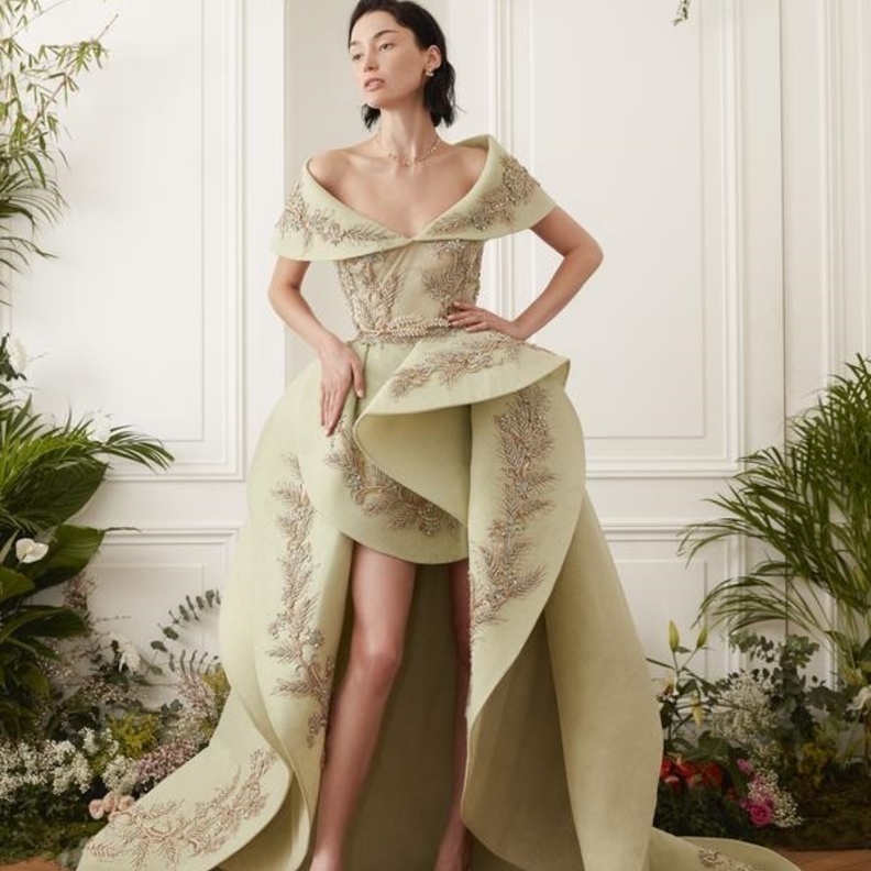 فساتين خطوبة مع أكمام منسدلة@saiidkobeisy