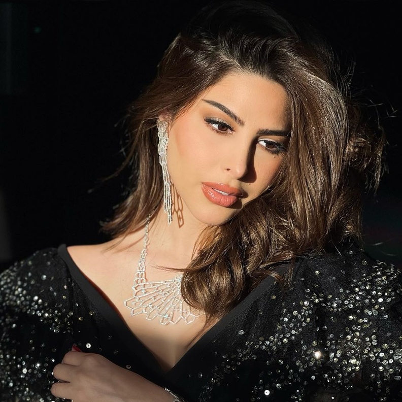 فوز الفهد بمجوهرات APM Monaco