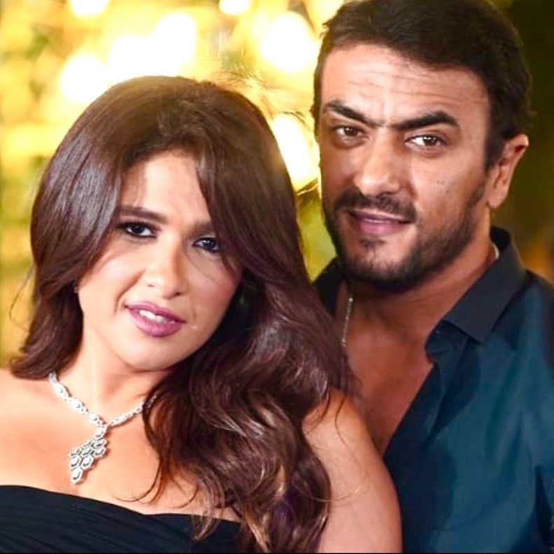 قلادة ياسمين عبد العزيز من بولغري